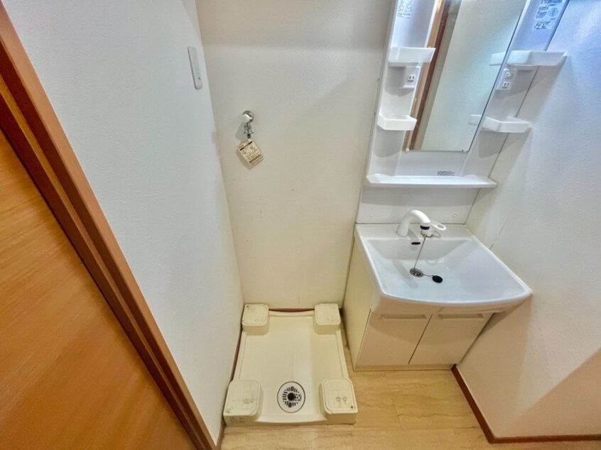 洗濯機置場 ES-Grande大阪同心