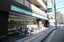 ファミリーマート(コンビニ)まで100m ES-Grande大阪同心
