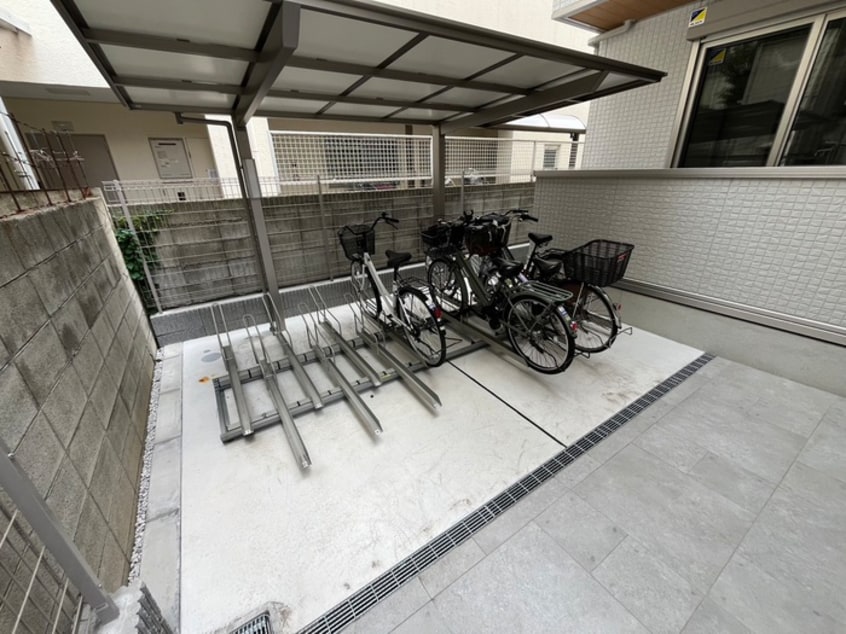 駐輪場 ライジング　ヒルズ