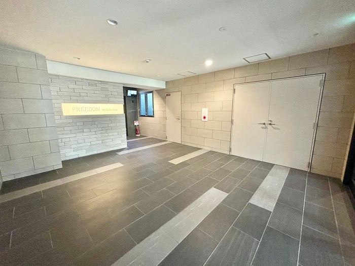 エントランス部分 FREEDOM　residence堺大小路