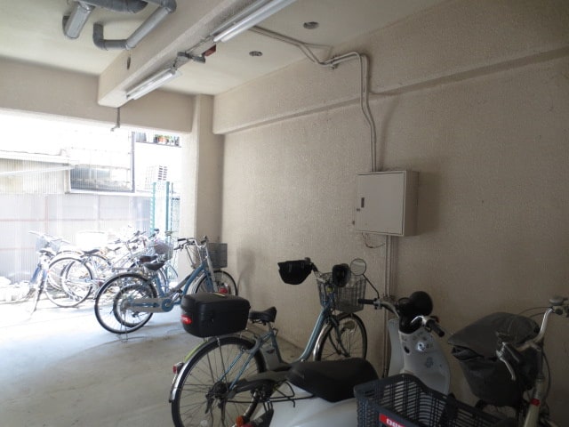 駐輪場 山手大石マンション