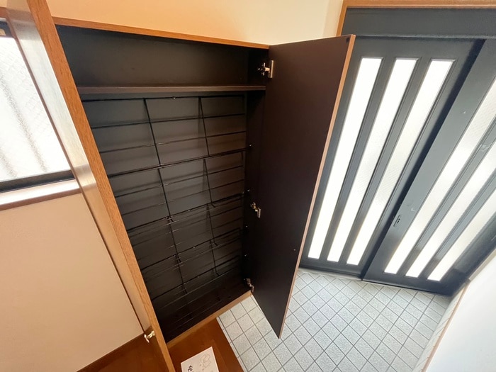 靴箱 東淡路4丁目戸建