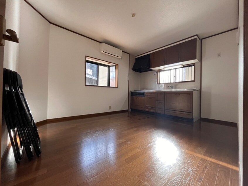 居室 東淡路4丁目戸建