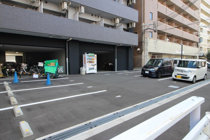 駐車場 ｴｽﾃﾑｺｰﾄ新大阪ⅩⅢﾆｽﾀ(813)