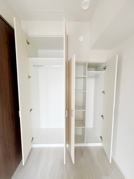 収納 プレミストタワー靱本町（2211）