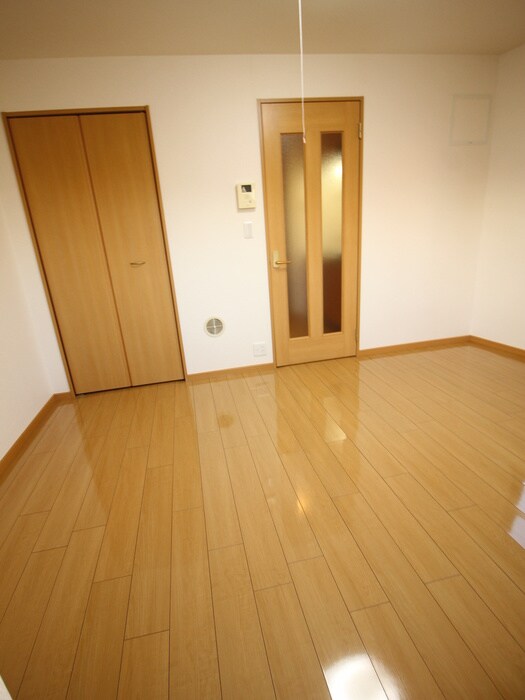 居室 ハピネス浦江