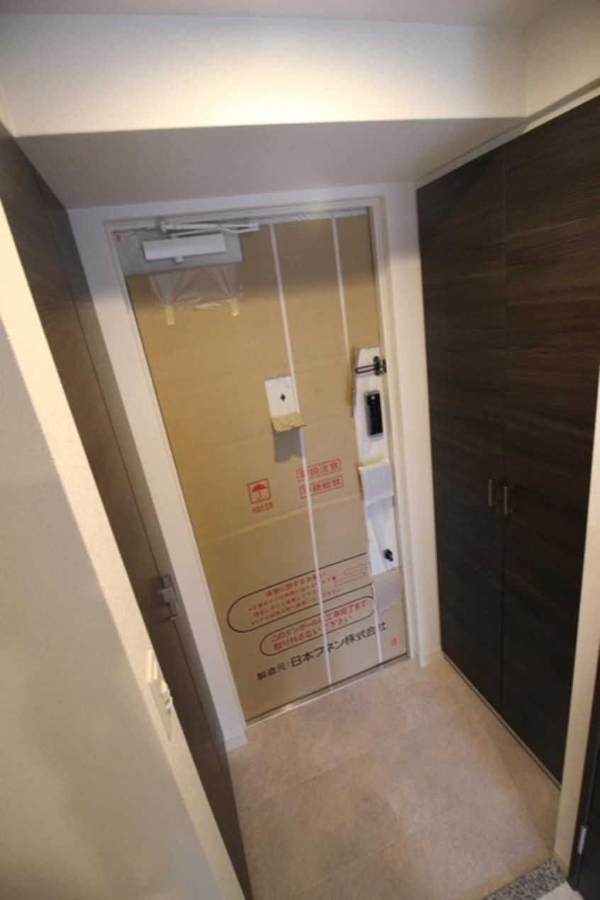 玄関 ｴｽﾃﾑｺｰﾄ新大阪ⅩⅢﾆｽﾀ(806)