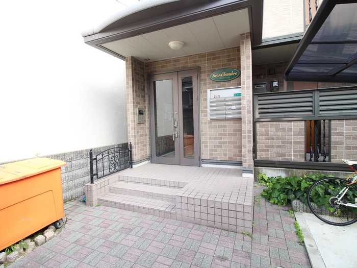 エントランス部分 グランシャンブル