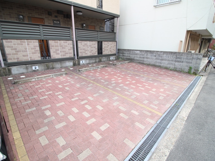 駐車場 グランシャンブル