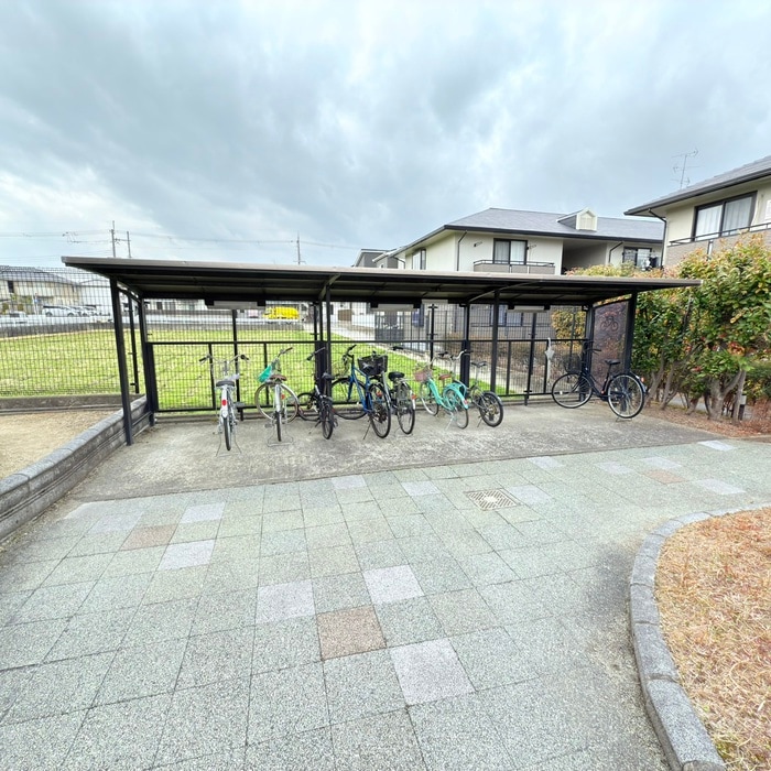 駐輪場 グリーンパーク楠葉　A棟