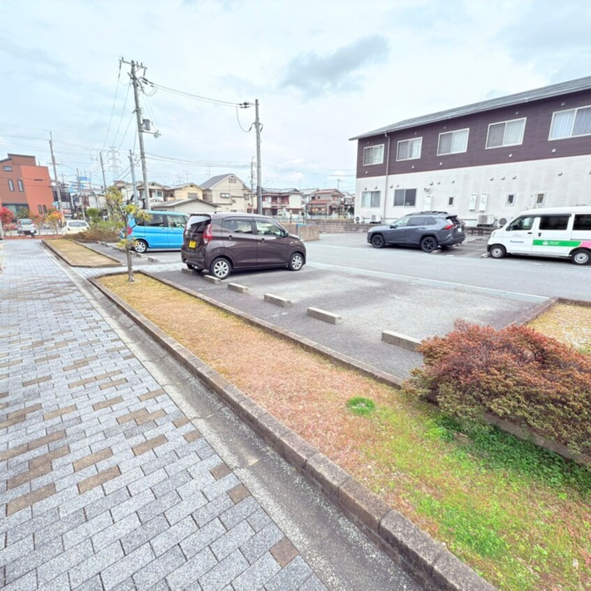 駐車場 グリーンパーク楠葉　A棟