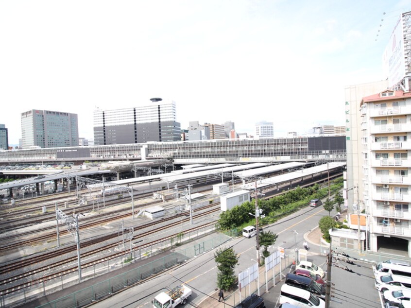 室内からの展望 ステュディオ新大阪(710)