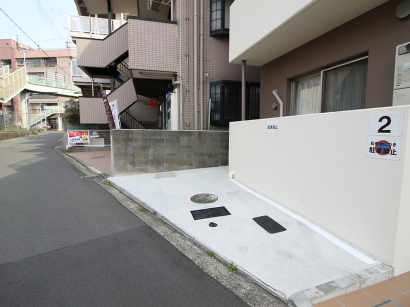 駐車場 Ｔ．ｃｈｌｏｅ石橋駅前
