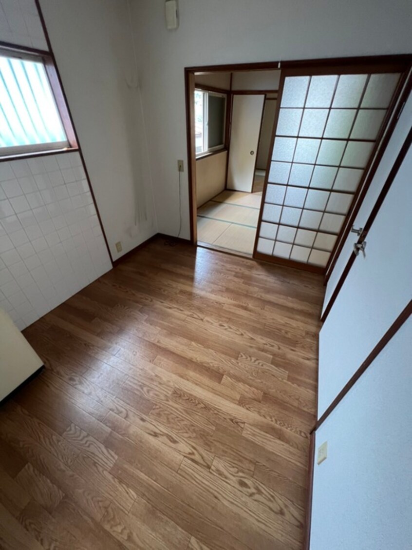 廊下 サンハイツ妙法寺