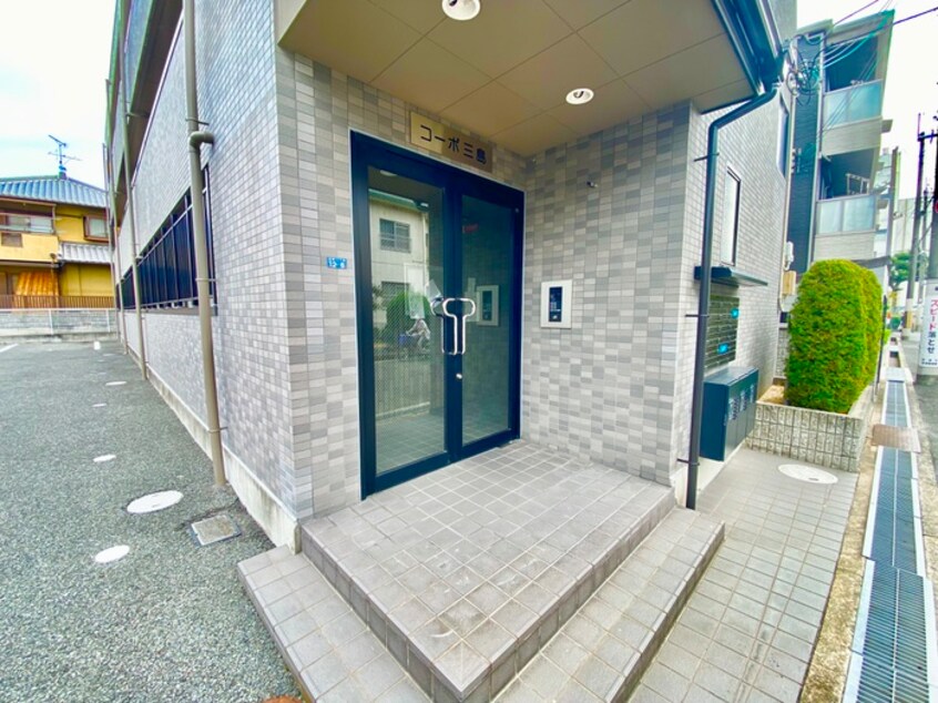 エントランス部分 コーポ三島