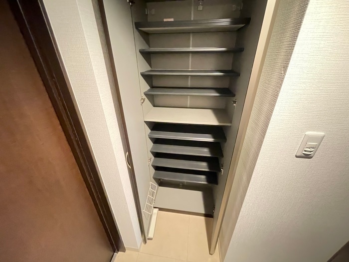 靴箱 ﾍﾞﾗｼﾞｵ京都壬生WESTGATE(204)