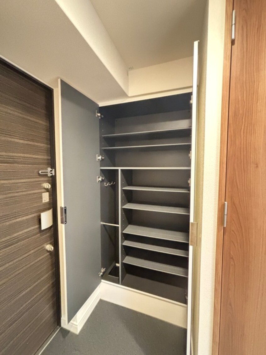 靴箱 ﾌﾟﾚｻﾝｽTHE KYOTO流雅(102)