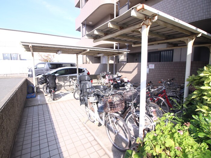 駐輪場 フロレセール南六甲