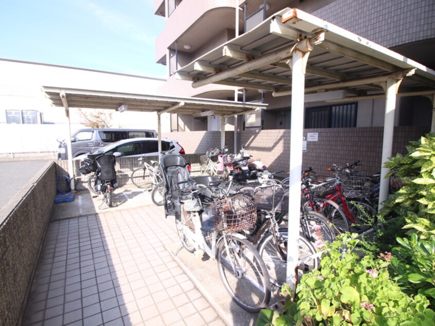 駐輪場 フロレセール南六甲