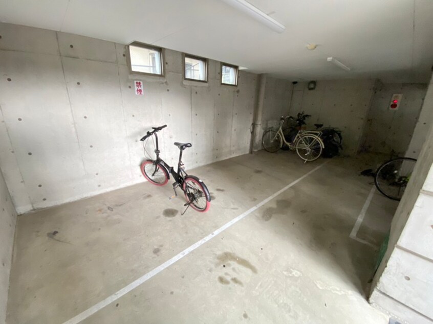 駐輪場 サンヴェール深草
