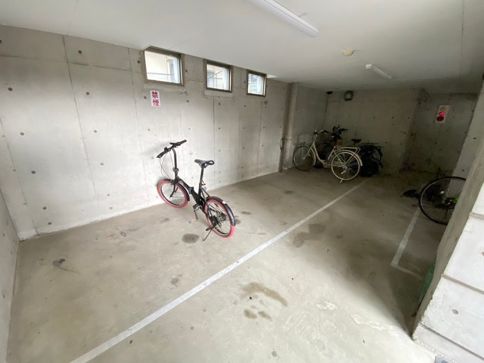 駐輪場 サンヴェール深草