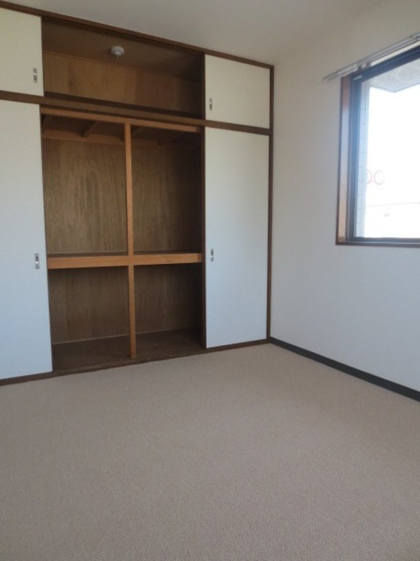 収納 フロンティ枚方公園