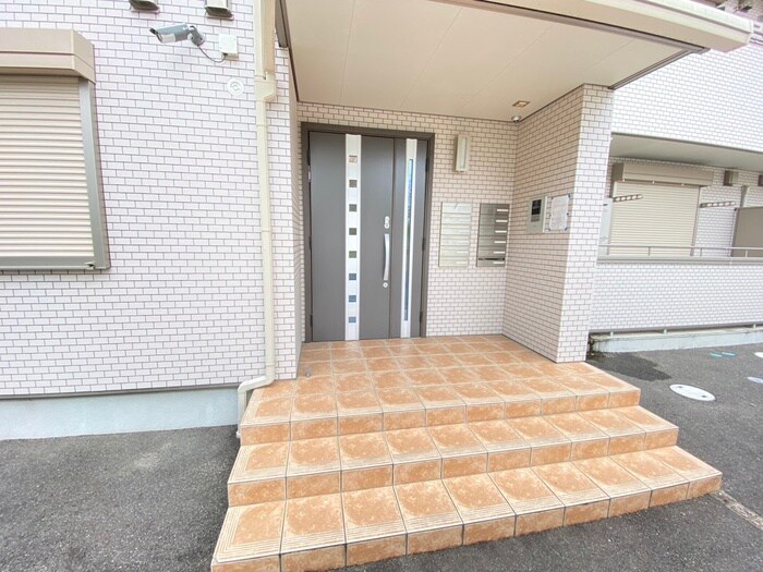 エントランス部分 エルメゾンさくら