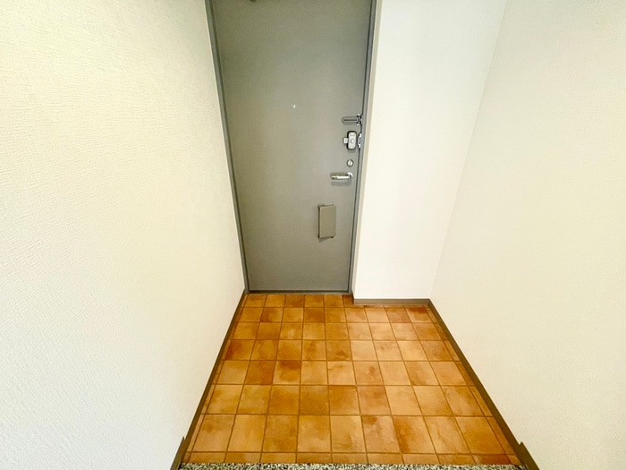 玄関 シャト－長洲