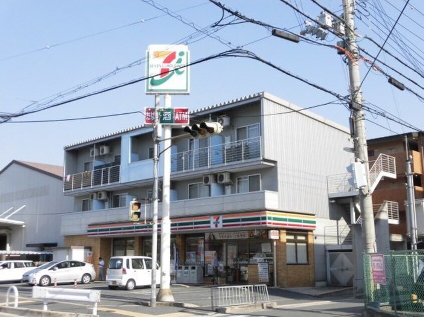 セブンイレブン(コンビニ)まで400m グランウッド南吹田