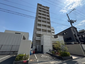 エルベコ－ト太子橋駅前