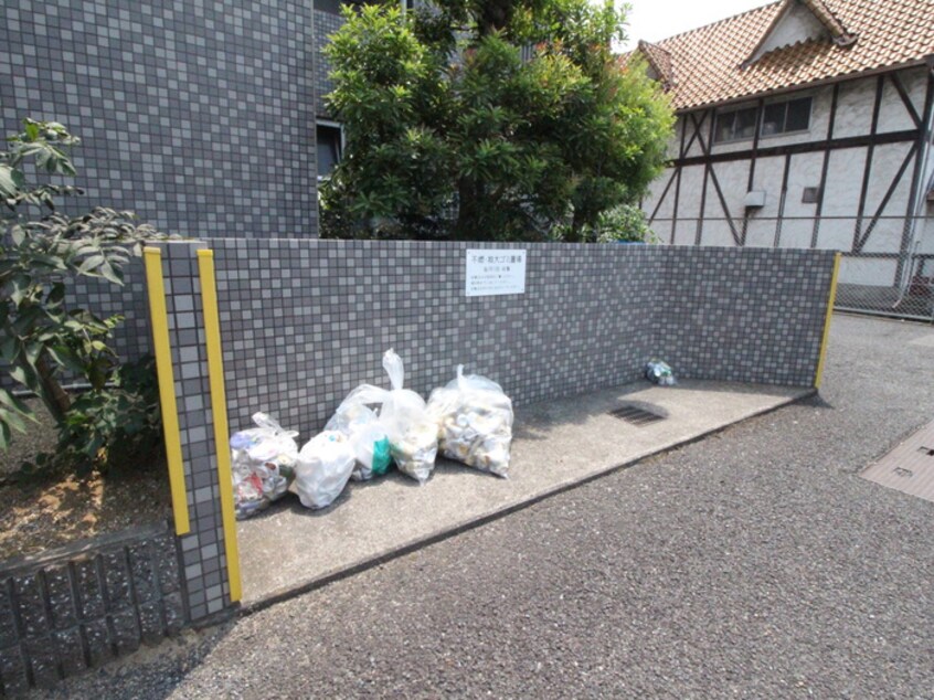 外観写真 メゾンスリ－ゼ