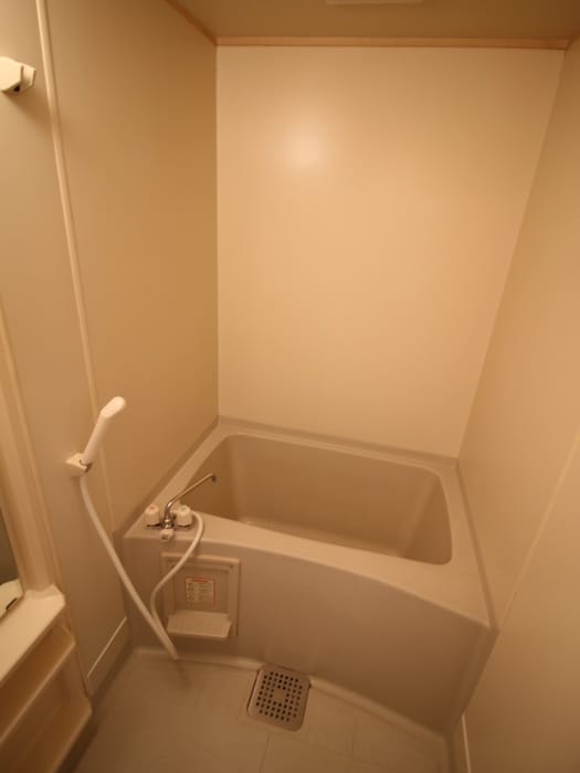 バス／シャワールーム等 ハイネス磯路