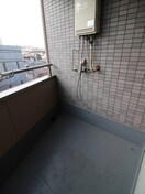 洗濯機置場 ハイネス磯路