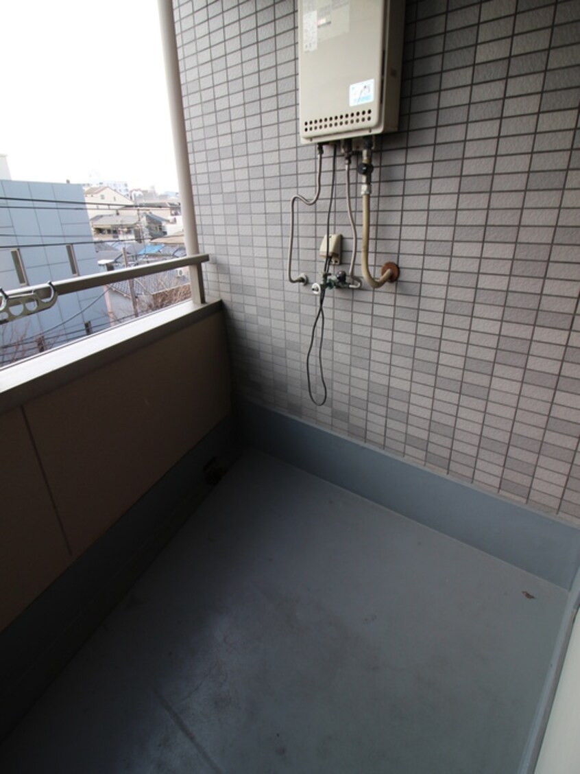 洗濯機置場 ハイネス磯路