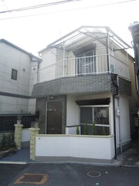 六万寺町１丁目貸家