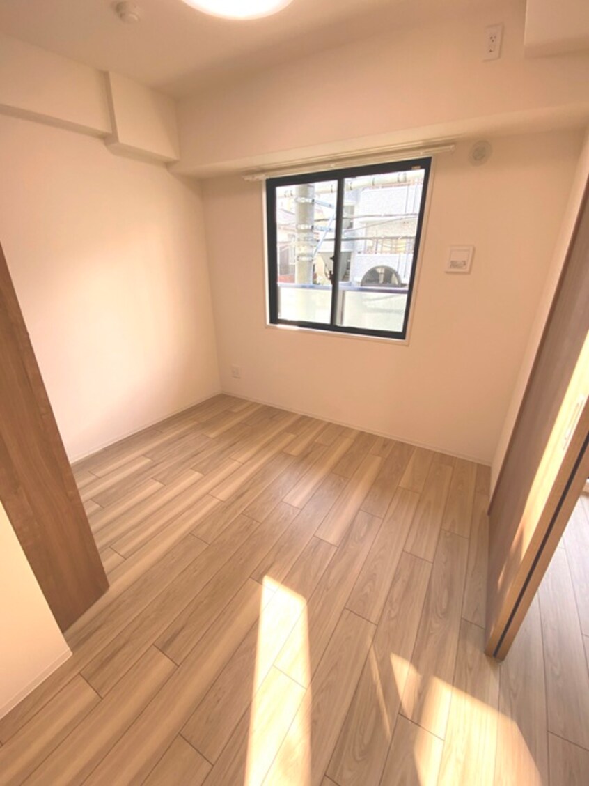 居室 CREST TAPP 新大阪(902)