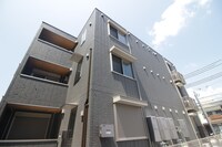 アリアムール