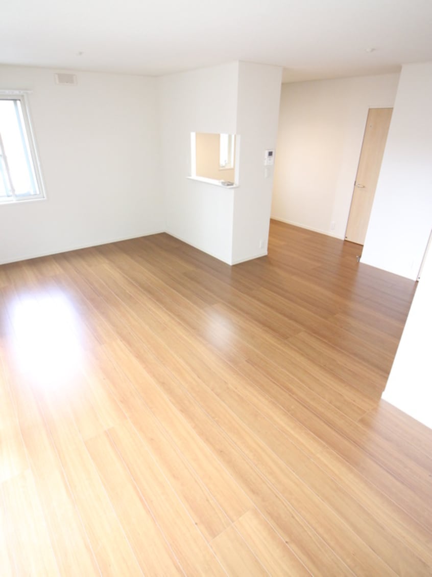 居室 寺方元町1丁目戸建C棟