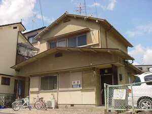 川西町貸家