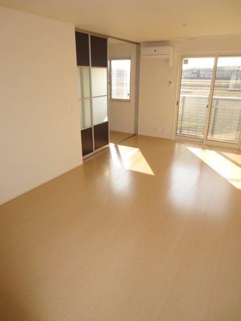 居室 メゾンアンソレイユ