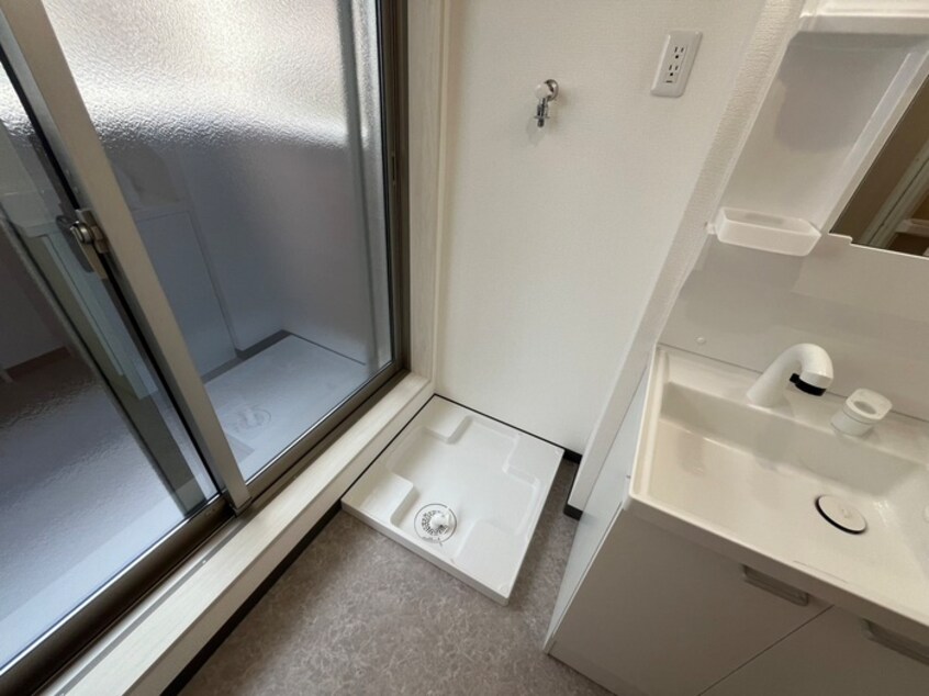 洗濯機置場 Ｓ　Ａｐｔ．王居殿Ⅲ