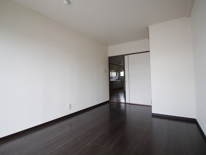 居室 マキノコ－ポエイト