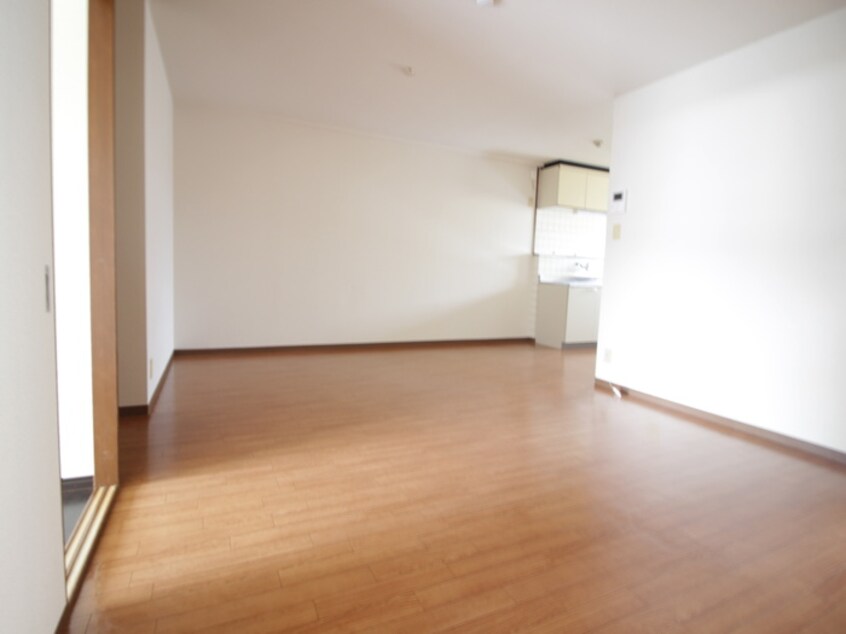 居室 マキノコ－ポエイト