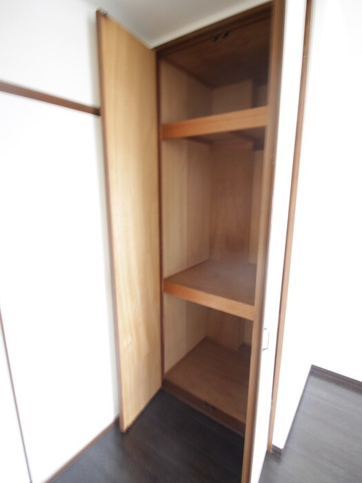 収納 マキノコ－ポエイト