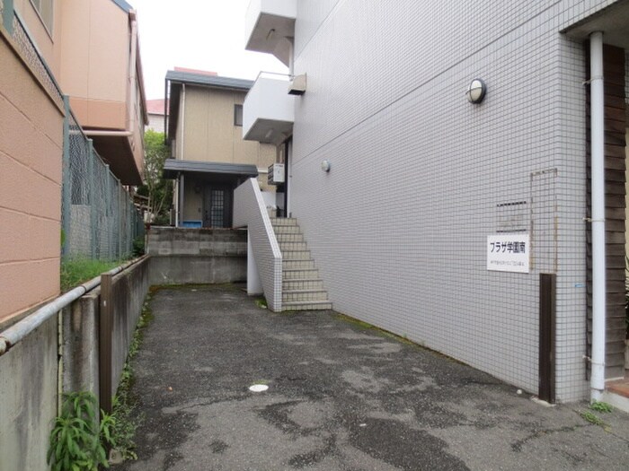 エントランス部分 プラザ学園南