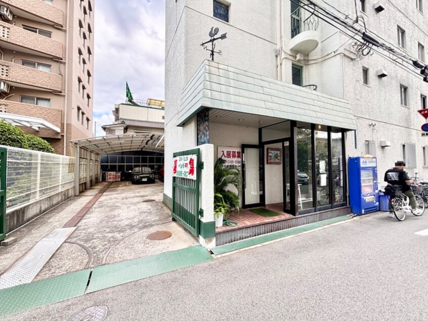 エントランス部分 ハイツアザミ公園前