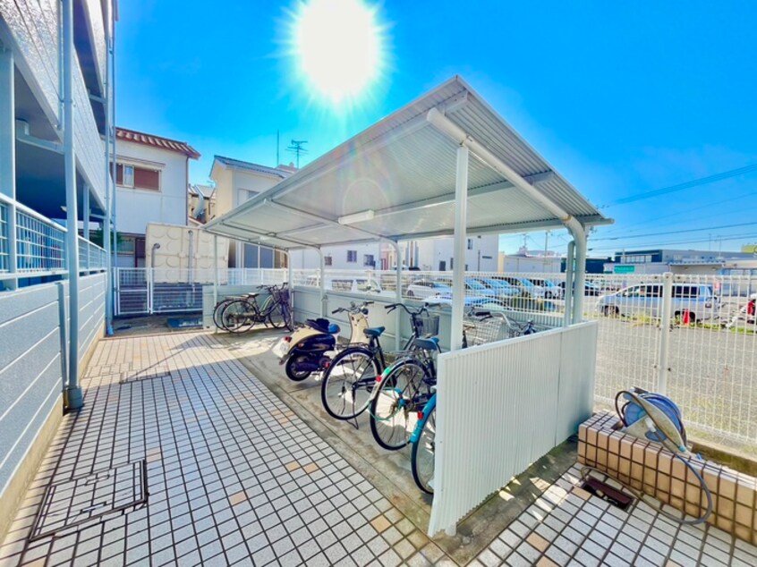 駐輪場 ドミール岸田