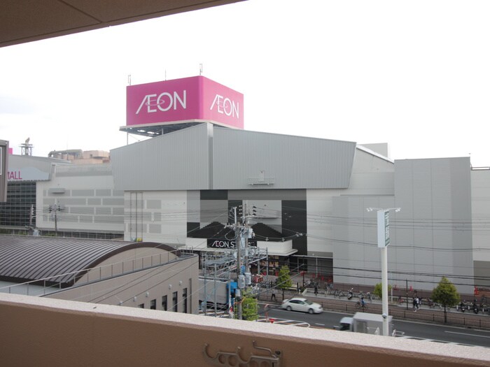 室内からの展望 ル　マルシェ　下穂積