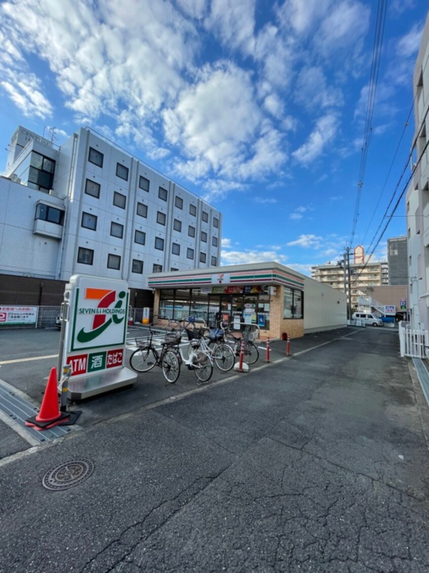 セブンイレブン(コンビニ)まで650m ル　マルシェ　下穂積