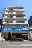 丸昌ビルの外観